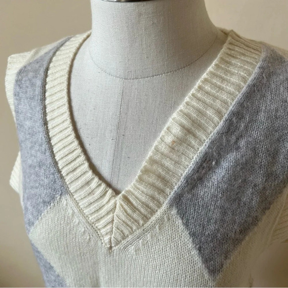 New! The Cashmere Project sweater vest 17945 - Picture 7 of 11